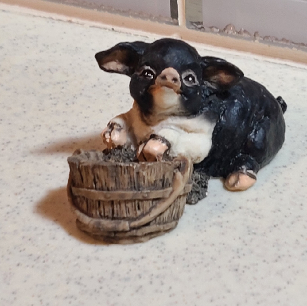 Ceramic piglet for sale figurines collectibles NEW